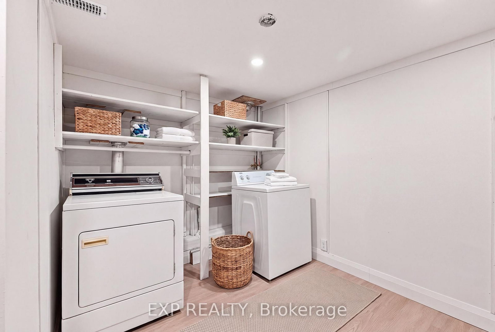104 Kensington Street • Guelph, ON photo 32