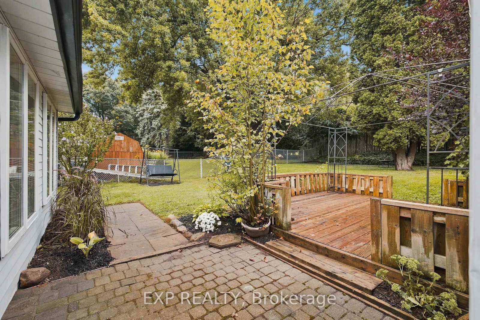 104 Kensington Street • Guelph, ON photo 33
