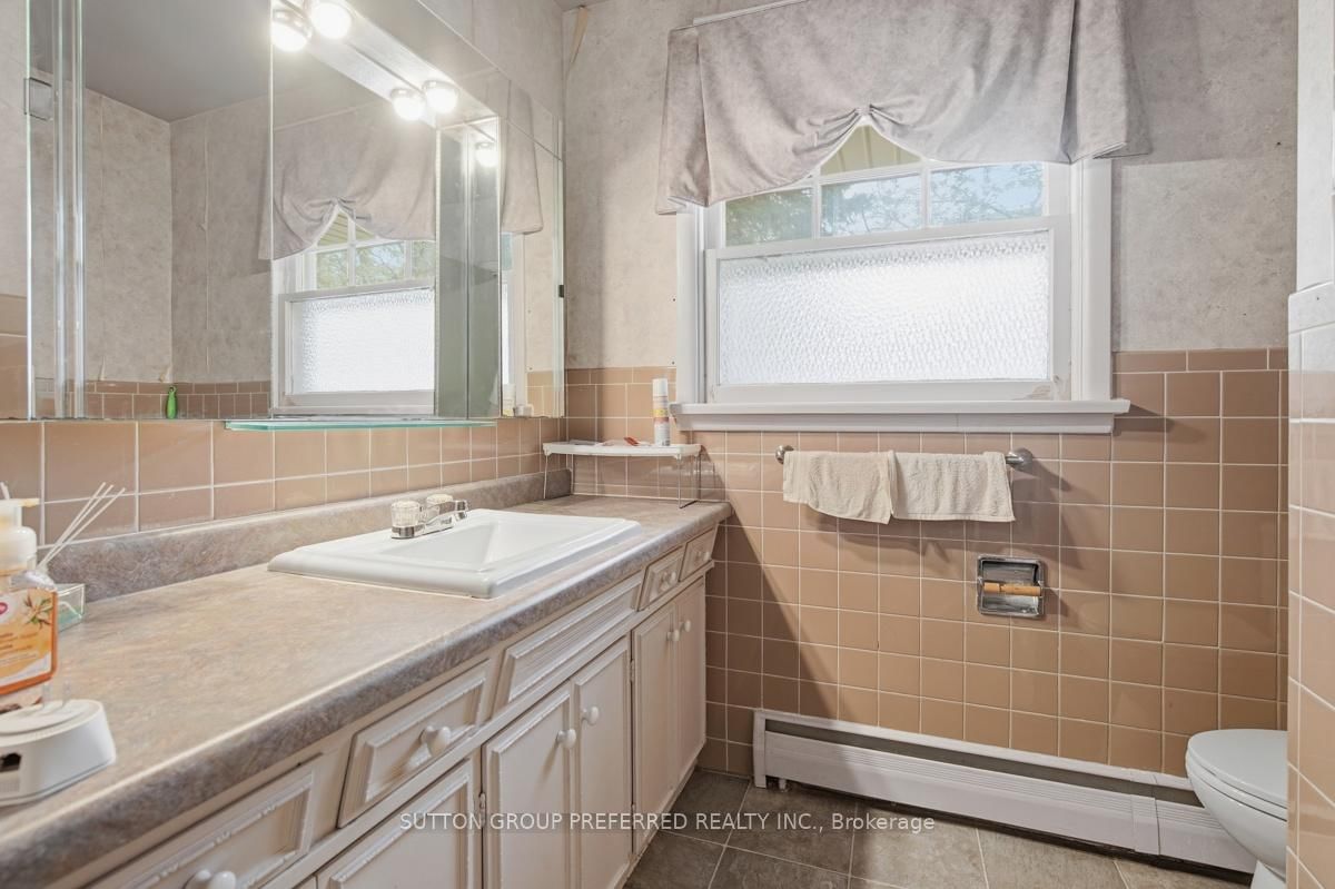 2 Ruskin Court • London North, ON photo 20