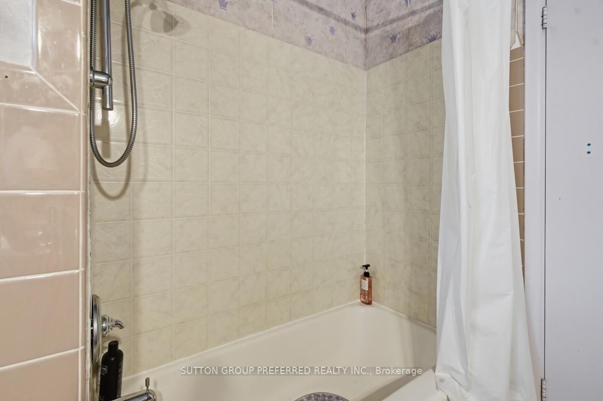 2 Ruskin Court • London North, ON photo 21