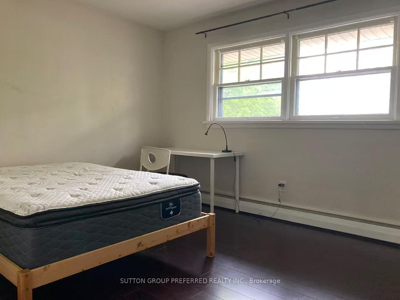 2 Ruskin Court • London North, ON photo 9