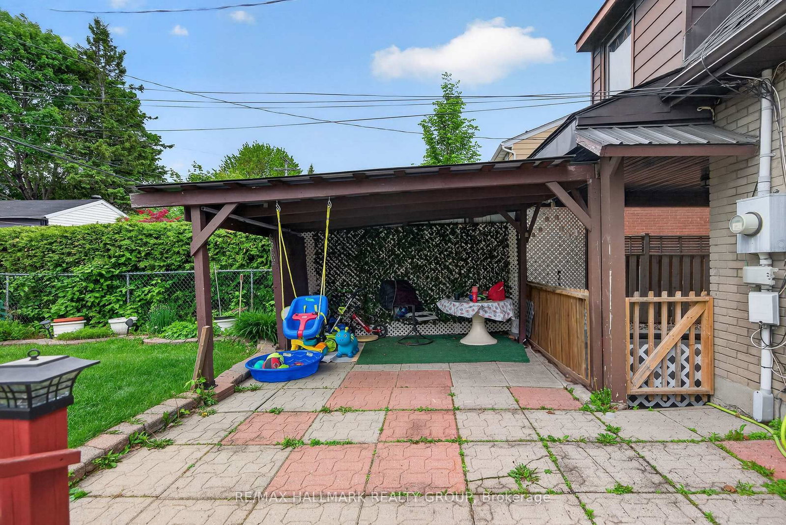 1416 Woodward Avenue • Ottawa, ON photo 38