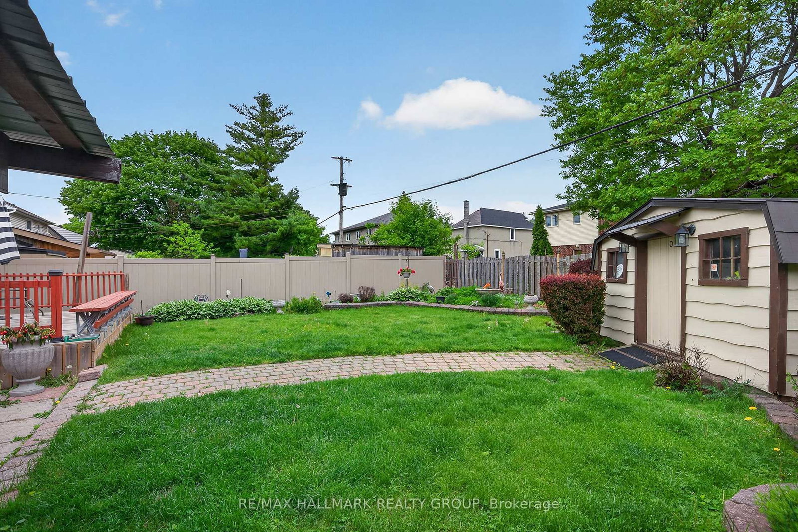 1416 Woodward Avenue • Ottawa, ON photo 40