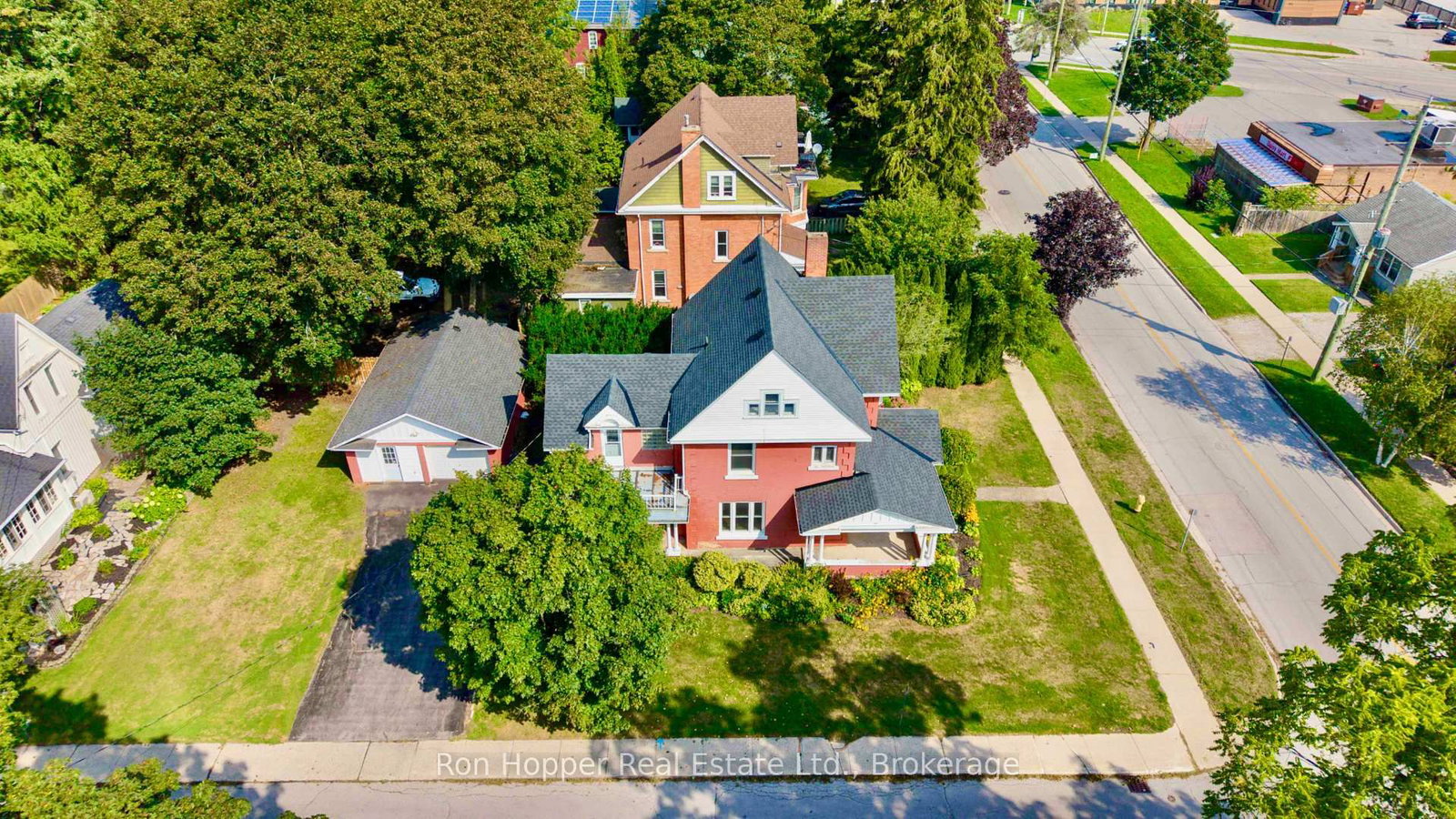 1358 4th Avenue W • Owen Sound, ON photo 5