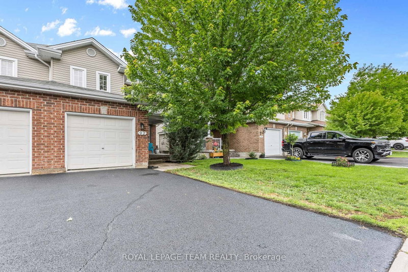 92 Wolff Crescent