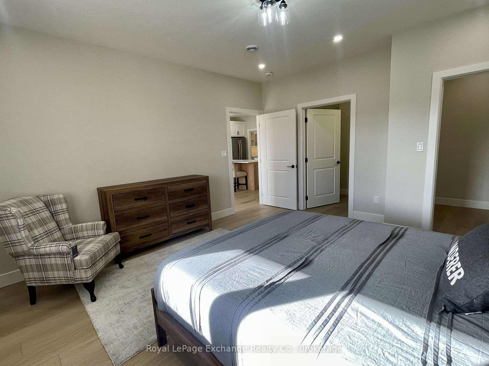 12 Mercedes Crescent • Kincardine, ON photo 4