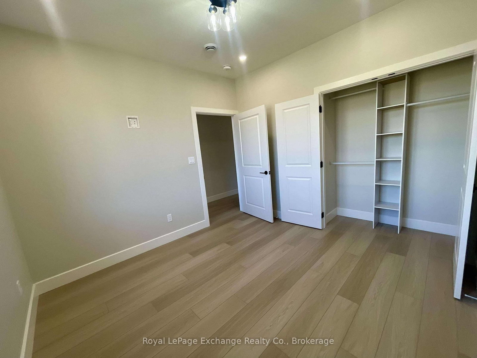 12 Mercedes Crescent • Kincardine, ON photo 5