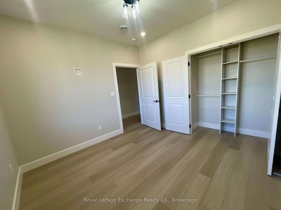 12 Mercedes Crescent • Kincardine, ON photo 5