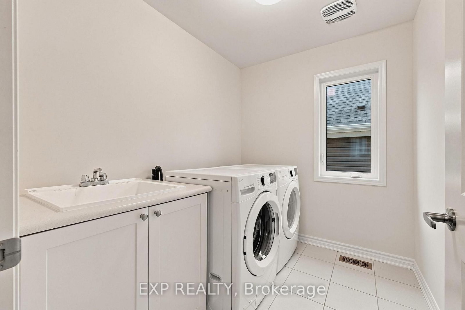 264 Ridge Road • Cambridge, ON photo 37