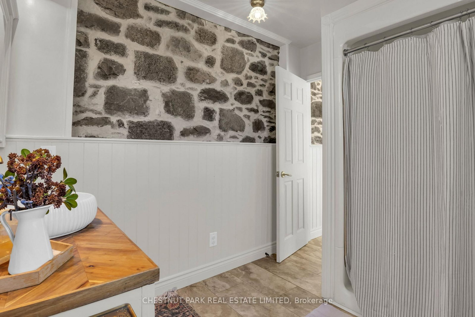 54 Bruce Street • Cambridge, ON photo 16