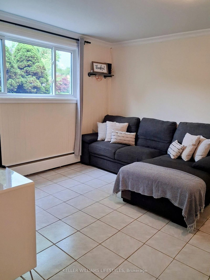 318 Base Line Road W