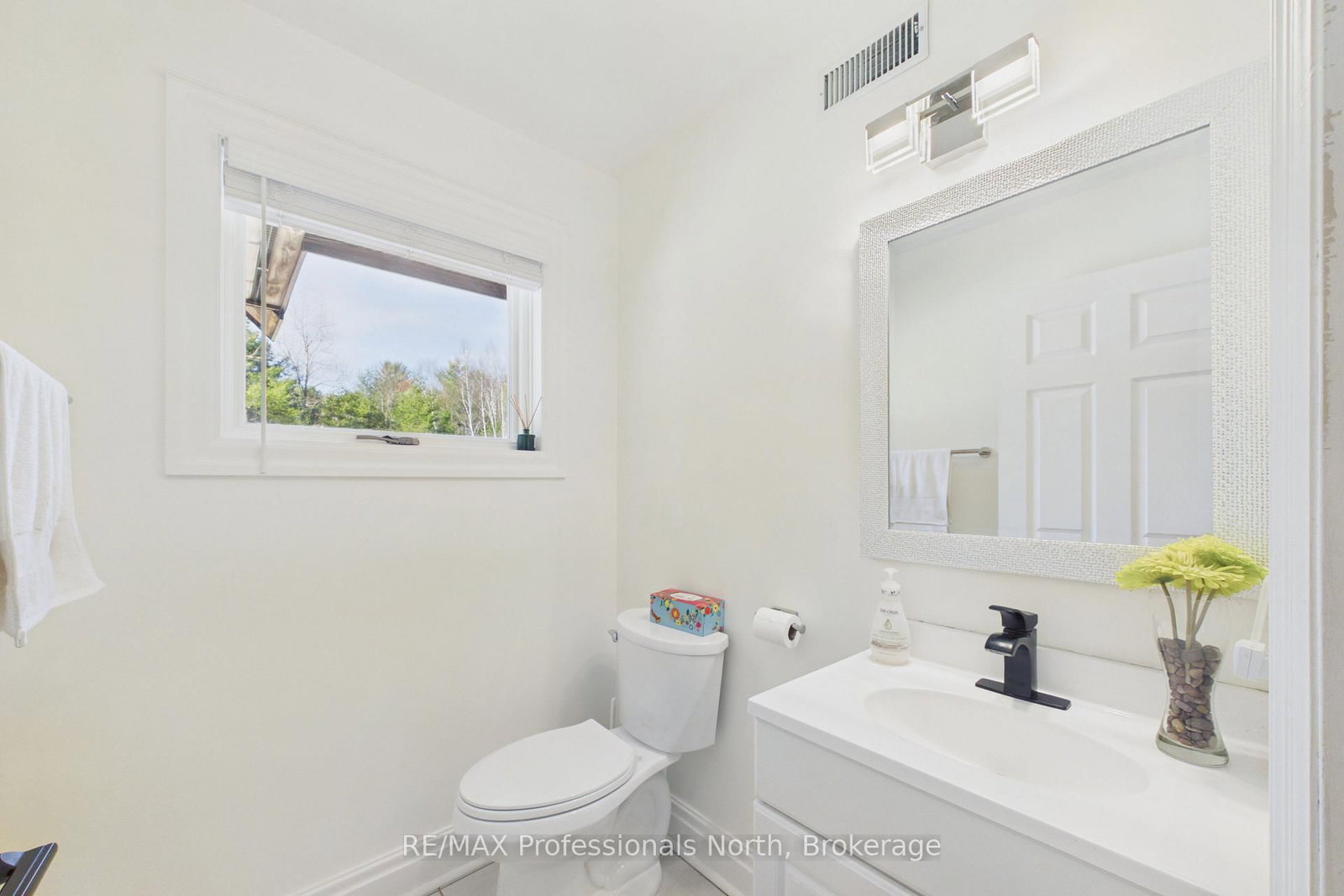 1196 Ravenscliffe Road • Huntsville, ON photo 18