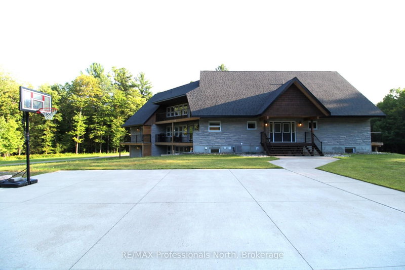 1196 Ravenscliffe Road