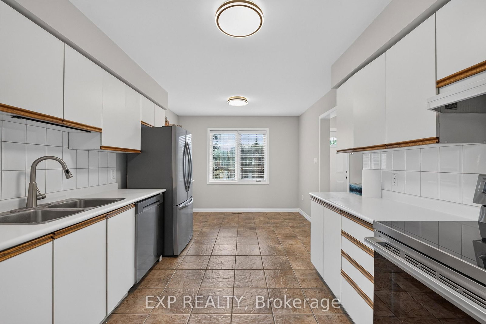 4385 Henry Avenue • Lincoln, ON photo 9
