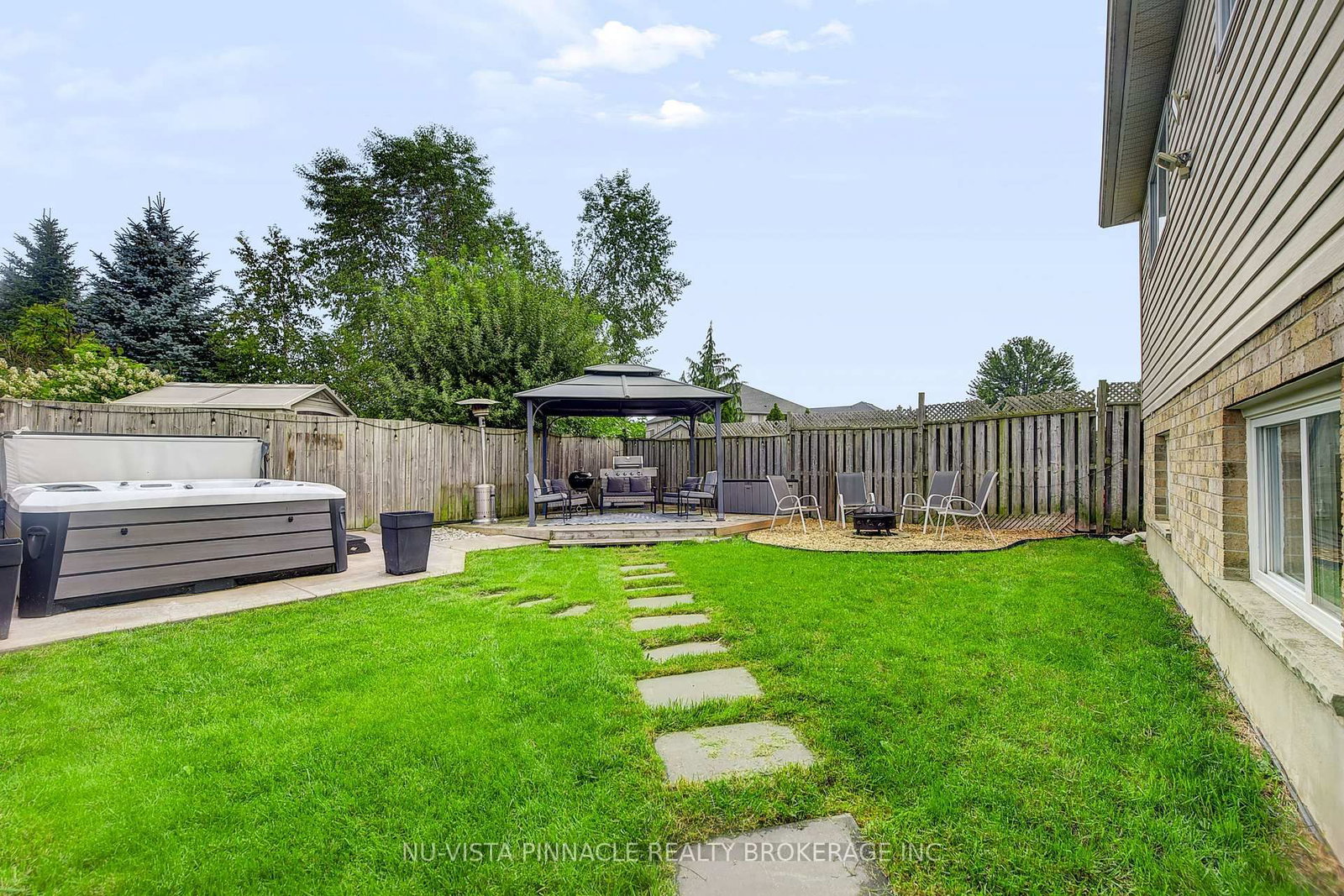 2871 Meadowgate Boulevard • London South, ON photo 37