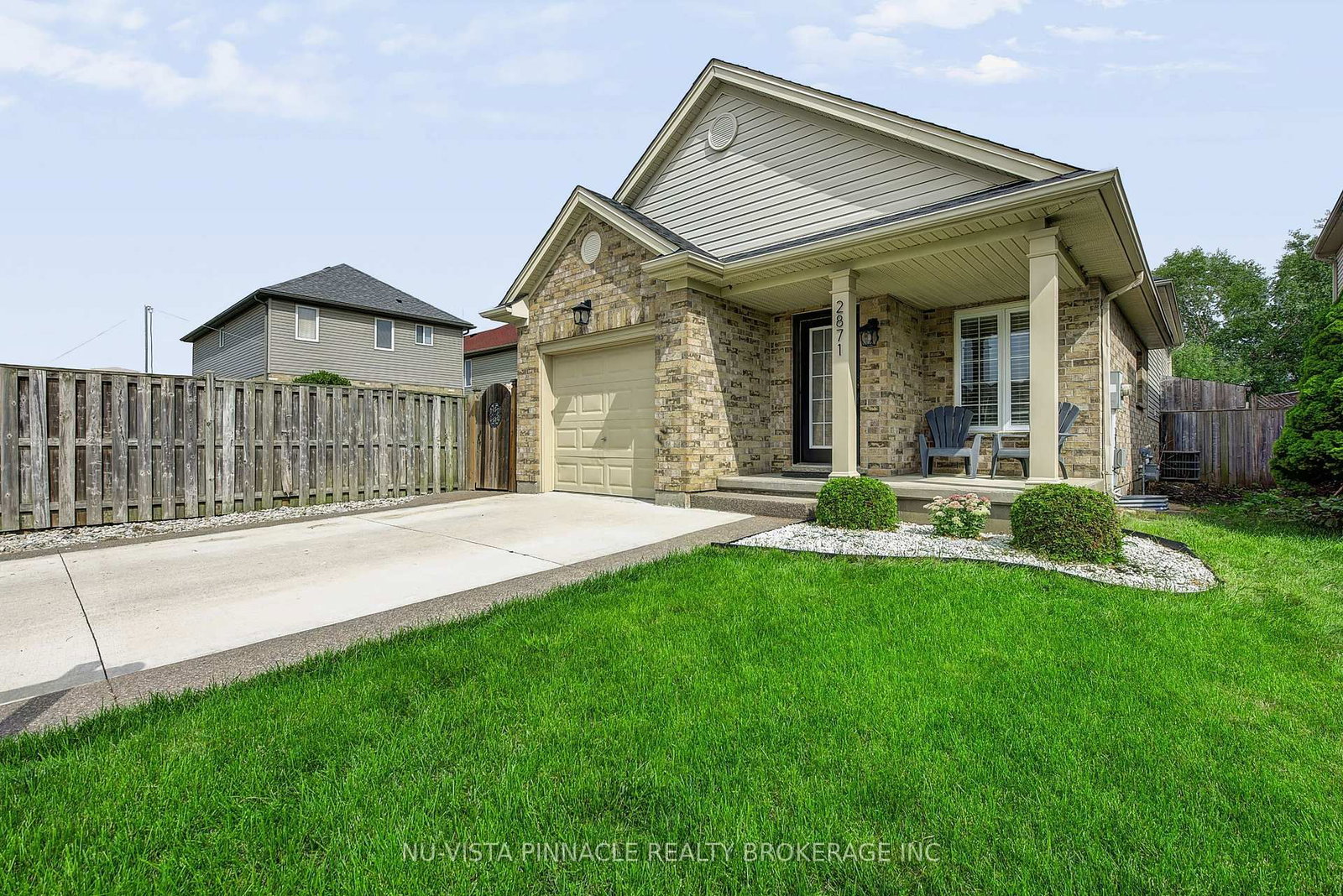 2871 Meadowgate Boulevard • London South, ON photo 4