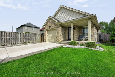2871 Meadowgate Boulevard • London South, ON photo 4