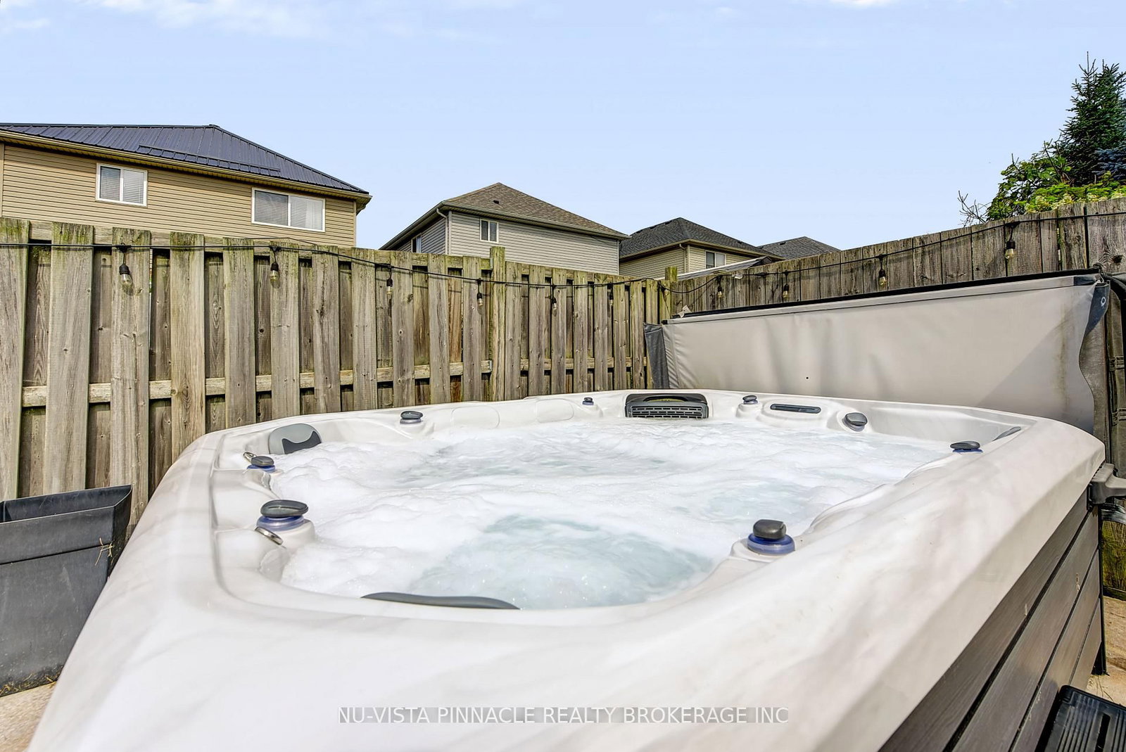 2871 Meadowgate Boulevard • London South, ON photo 40