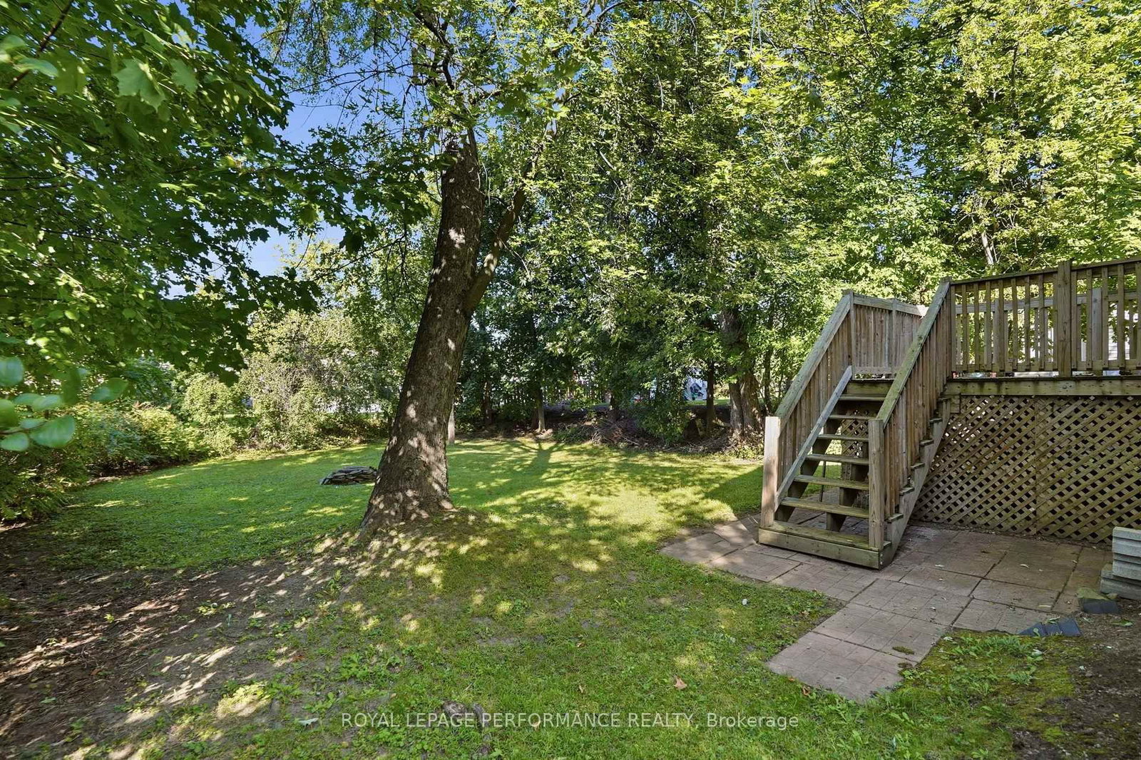 131 Nelson Street E • Hawkesbury, ON photo 4