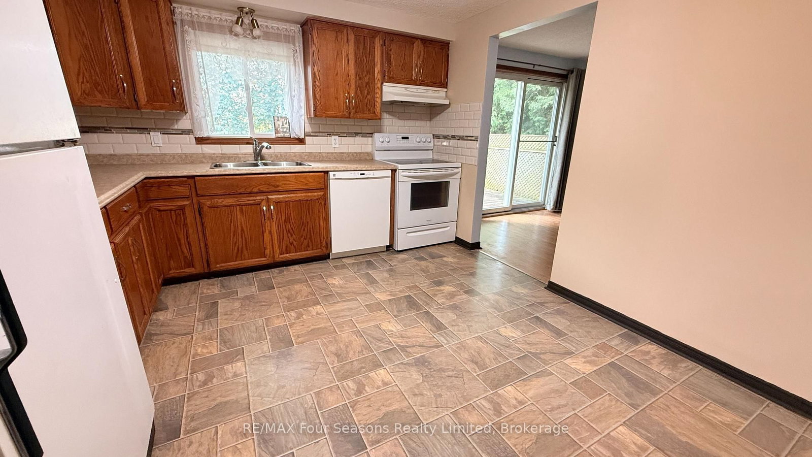 317 Bricker Street • Saugeen Shores, ON photo 13