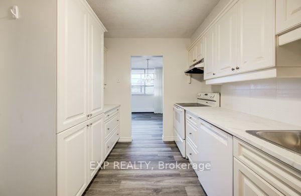 65 Westmount Road N • #412 • Waterloo, ON photo 11