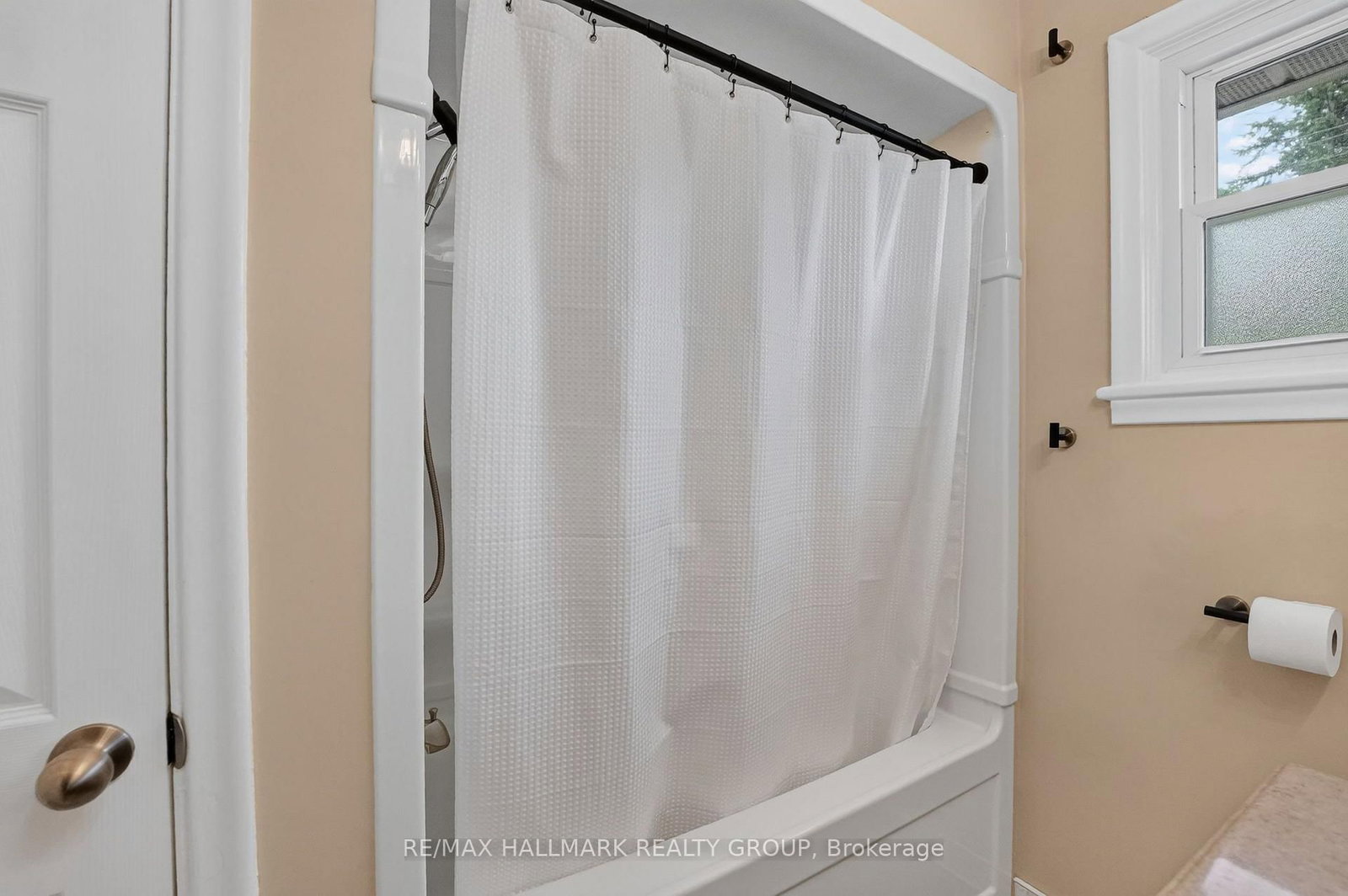 987 Neville Street • Ottawa, ON photo 23