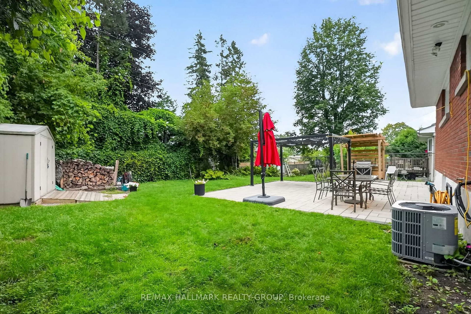 987 Neville Street • Ottawa, ON photo 38