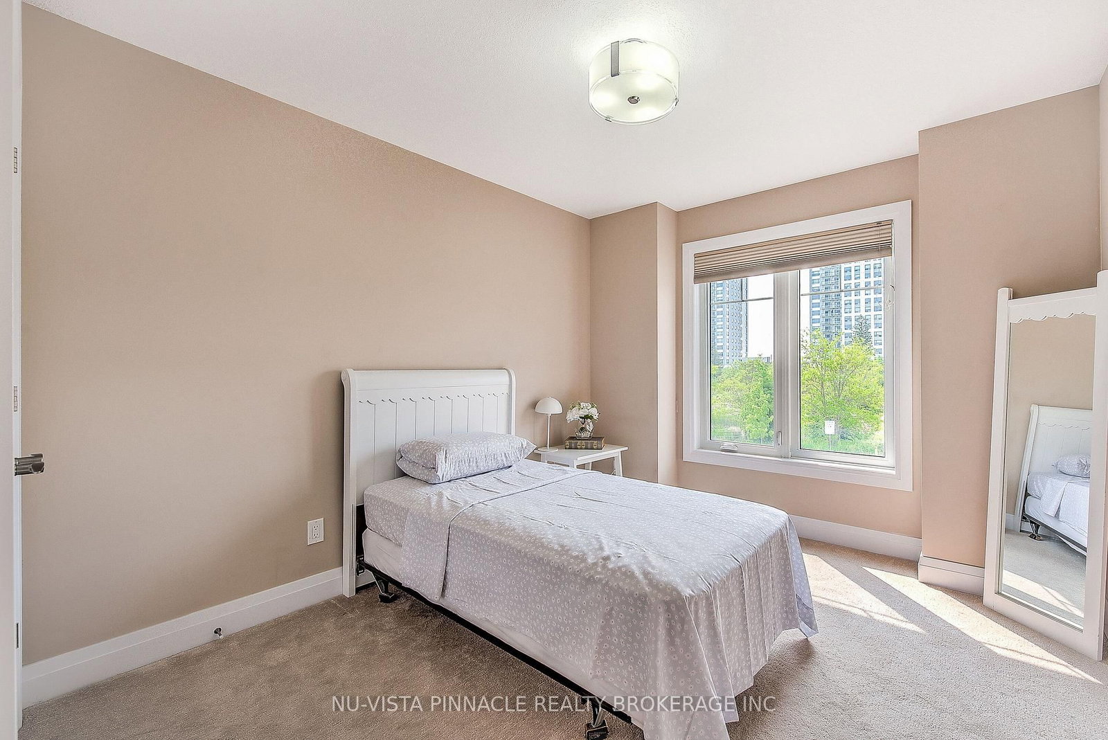 738 Hickoryridge Common • London North, ON photo 31