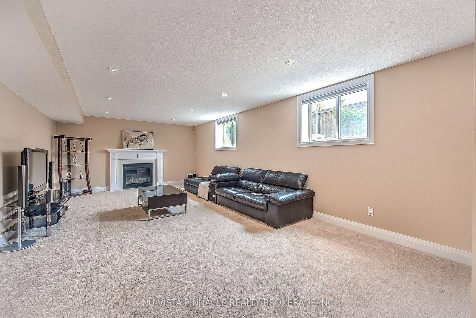 738 Hickoryridge Common • London North, ON photo 37