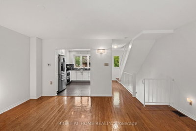 9 Marco Lane • Ottawa, ON photo 4