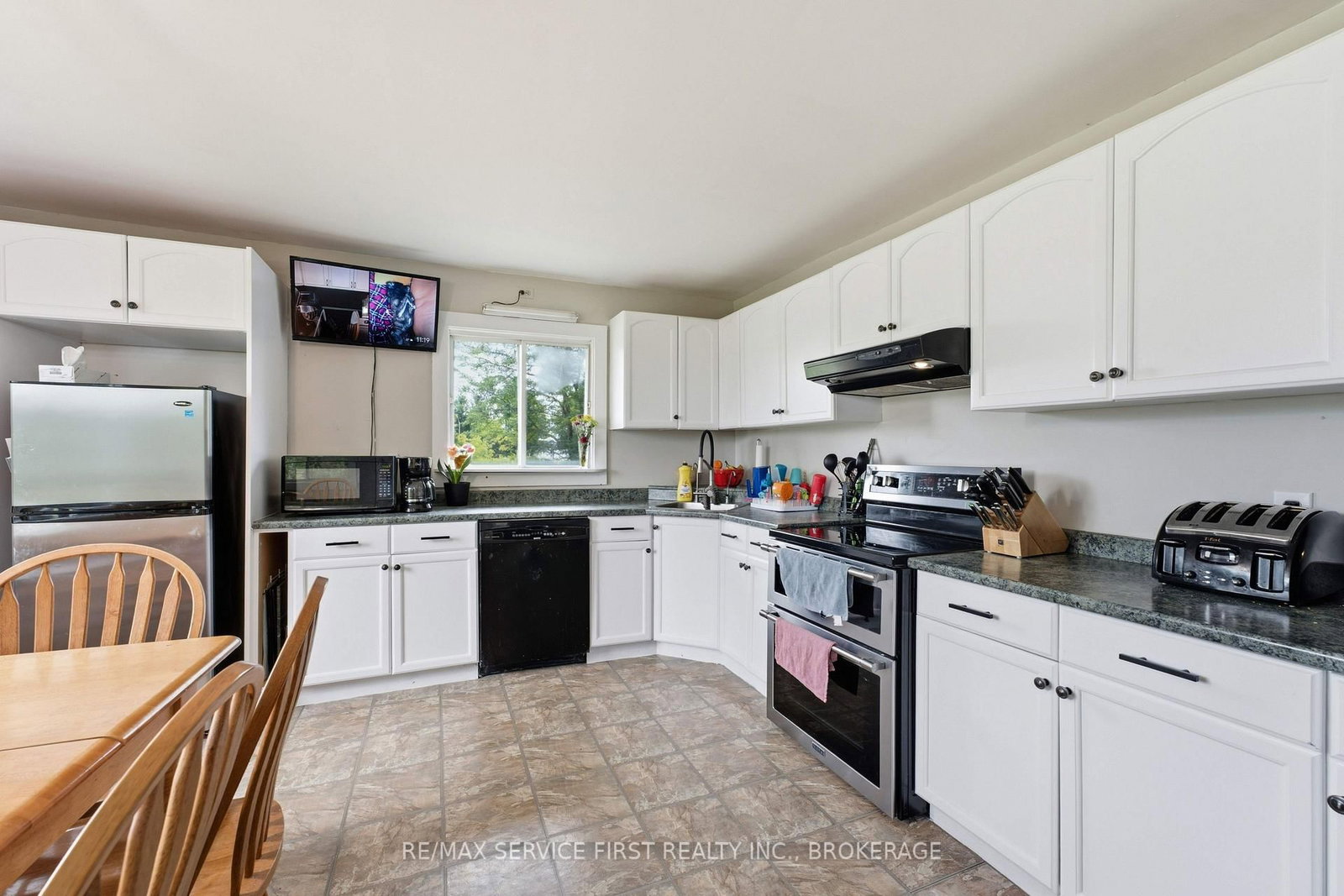 2867 2 Highway • Kingston, ON photo 10