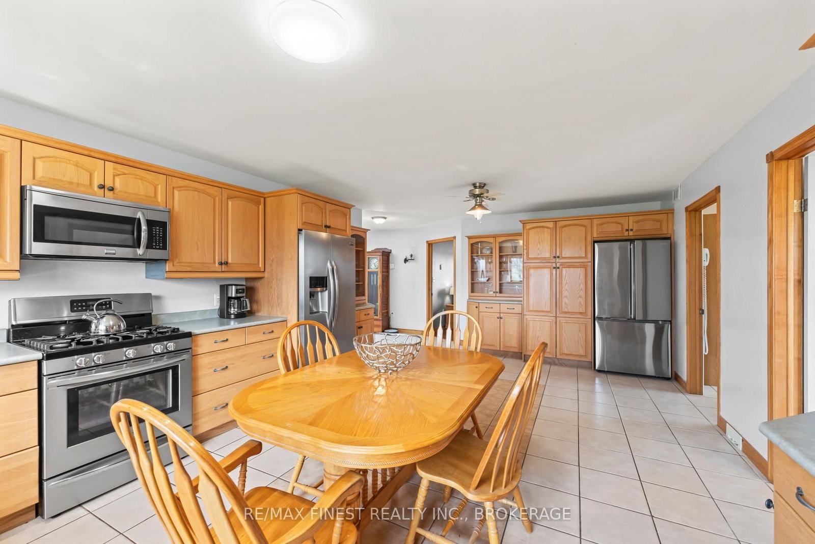 2800 Front Road • Stella, ON photo 15