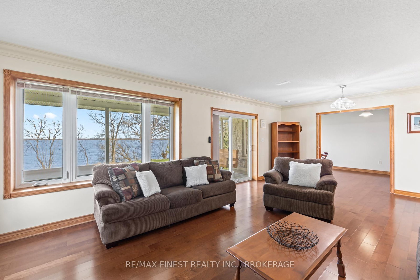 2800 Front Road • Stella, ON photo 28
