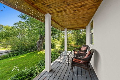 3133 Woodkilton Road • Ottawa, ON photo 3