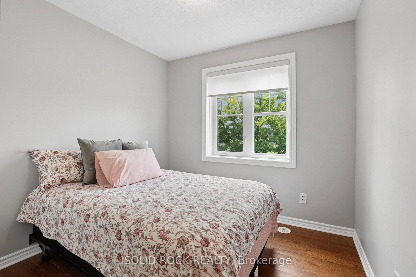 2529 Waterlilly Way • Ottawa, ON photo 18