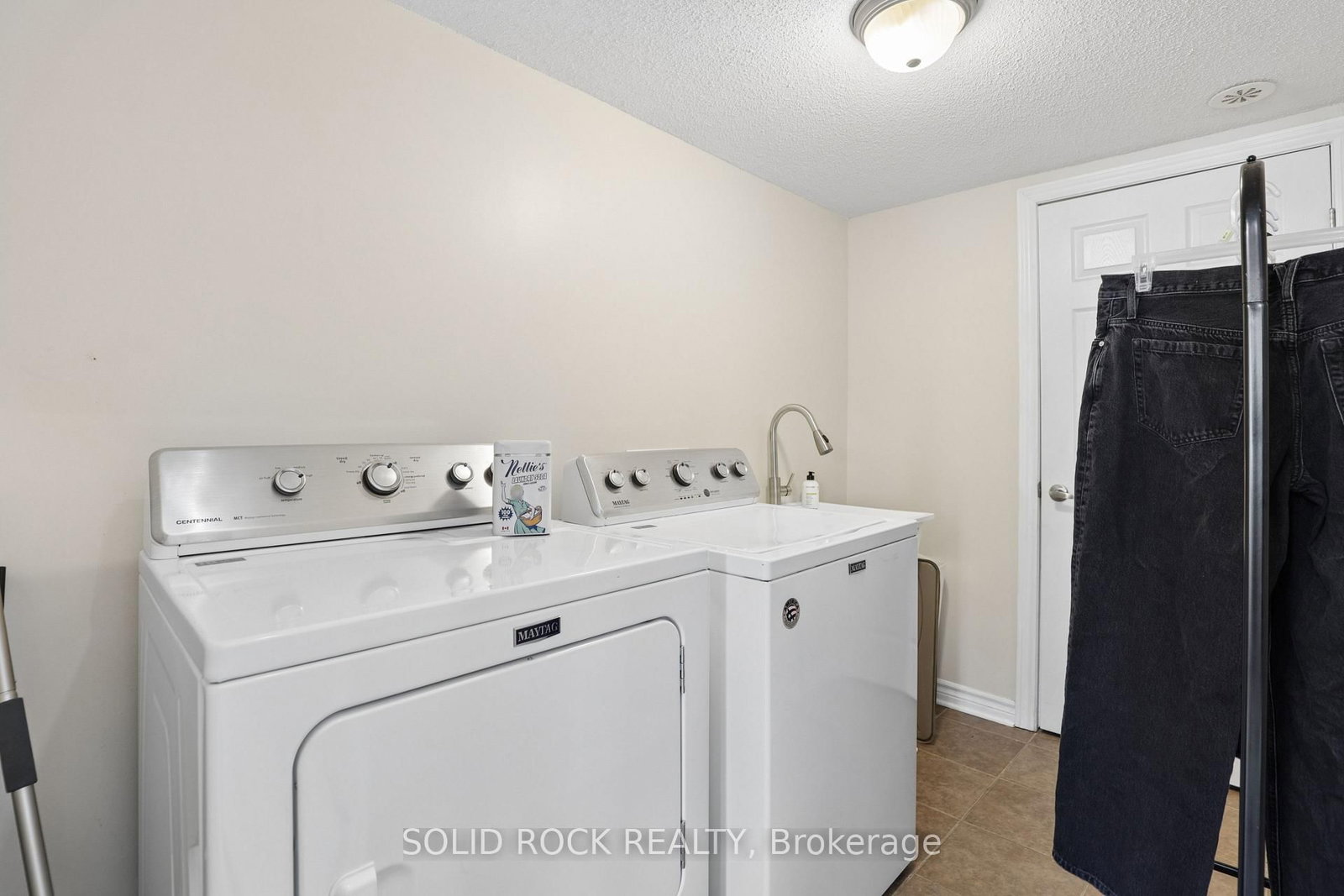 2529 Waterlilly Way • Ottawa, ON photo 20