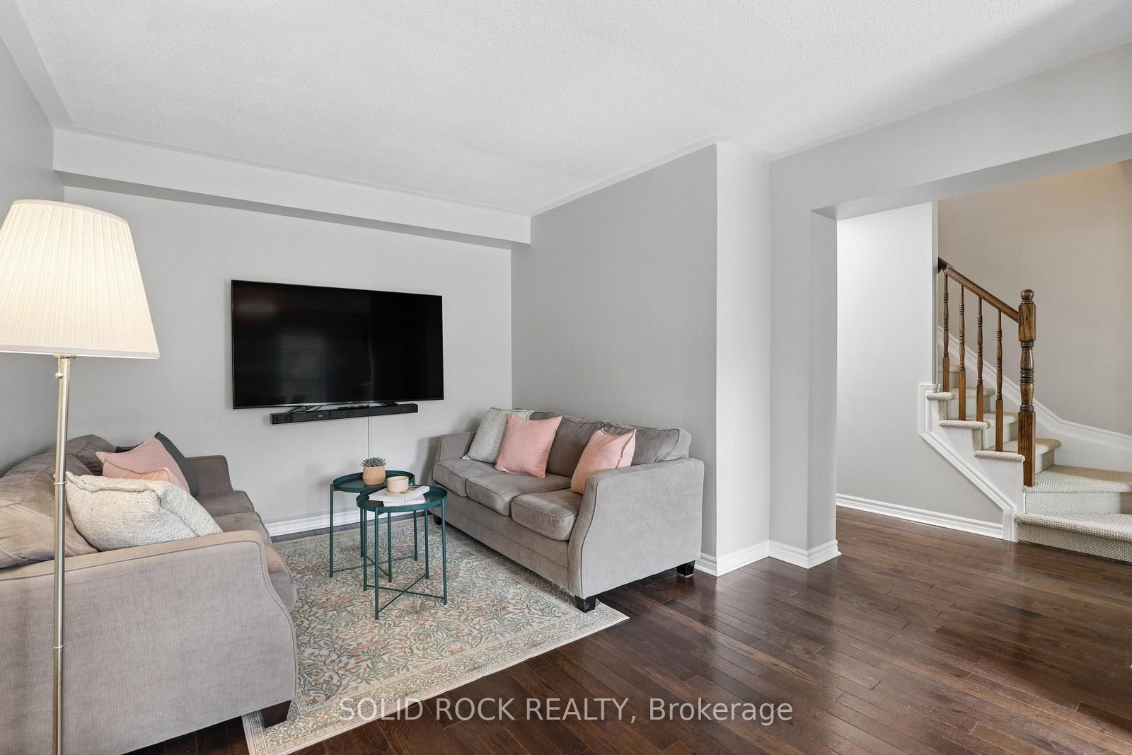 2529 Waterlilly Way • Ottawa, ON photo 5