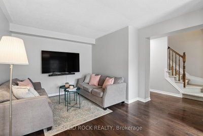 2529 Waterlilly Way • Ottawa, ON photo 5