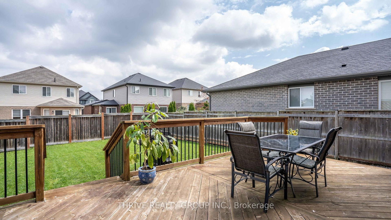 2695 Foxbend Link • London North, ON photo 26