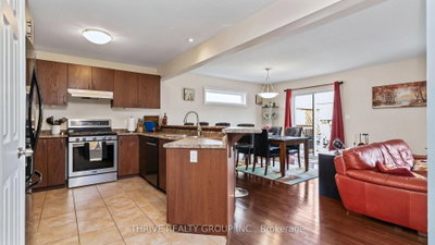 2695 Foxbend Link • London North, ON photo 5