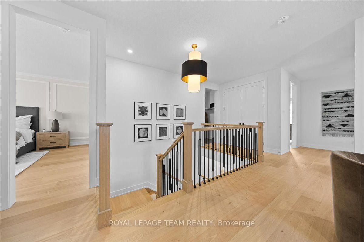 6021 Homecraft Street • Richmond, ON photo 22