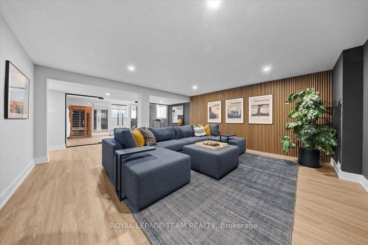 6021 Homecraft Street • Richmond, ON photo 37
