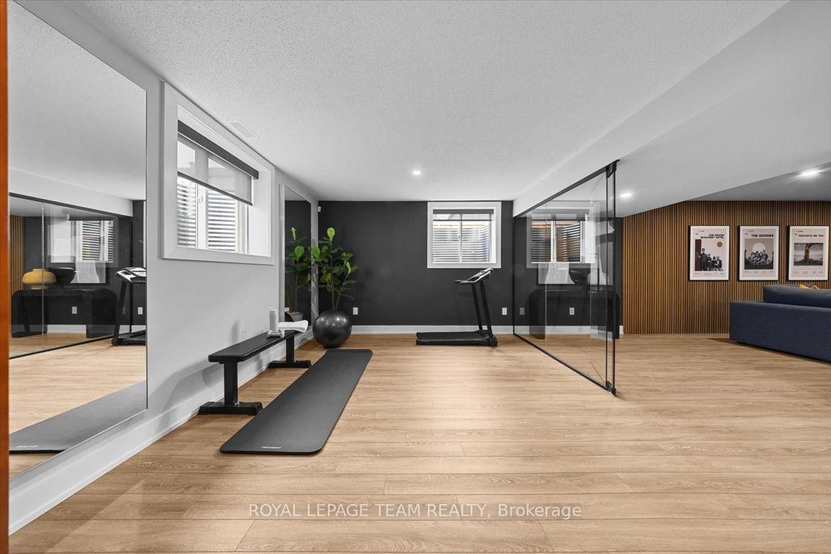 6021 Homecraft Street • Richmond, ON photo 41