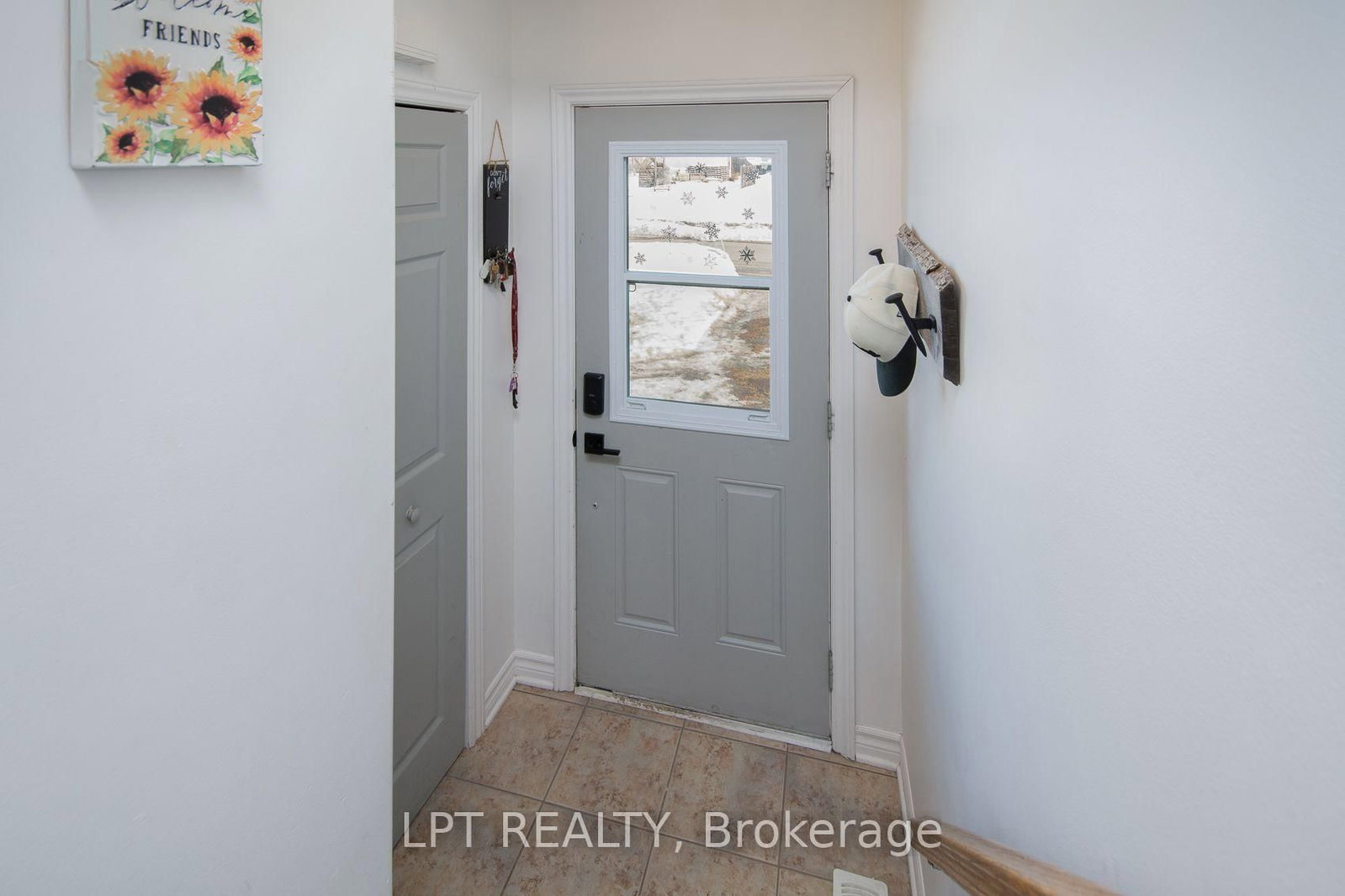 84 Raina Way • North Grenville, ON photo 4