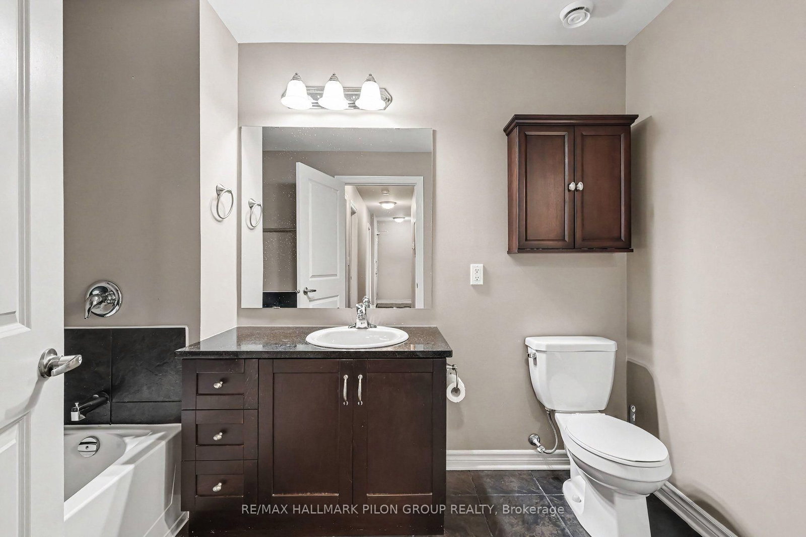 10 Prestige Circle • #7 • Ottawa, ON photo 16