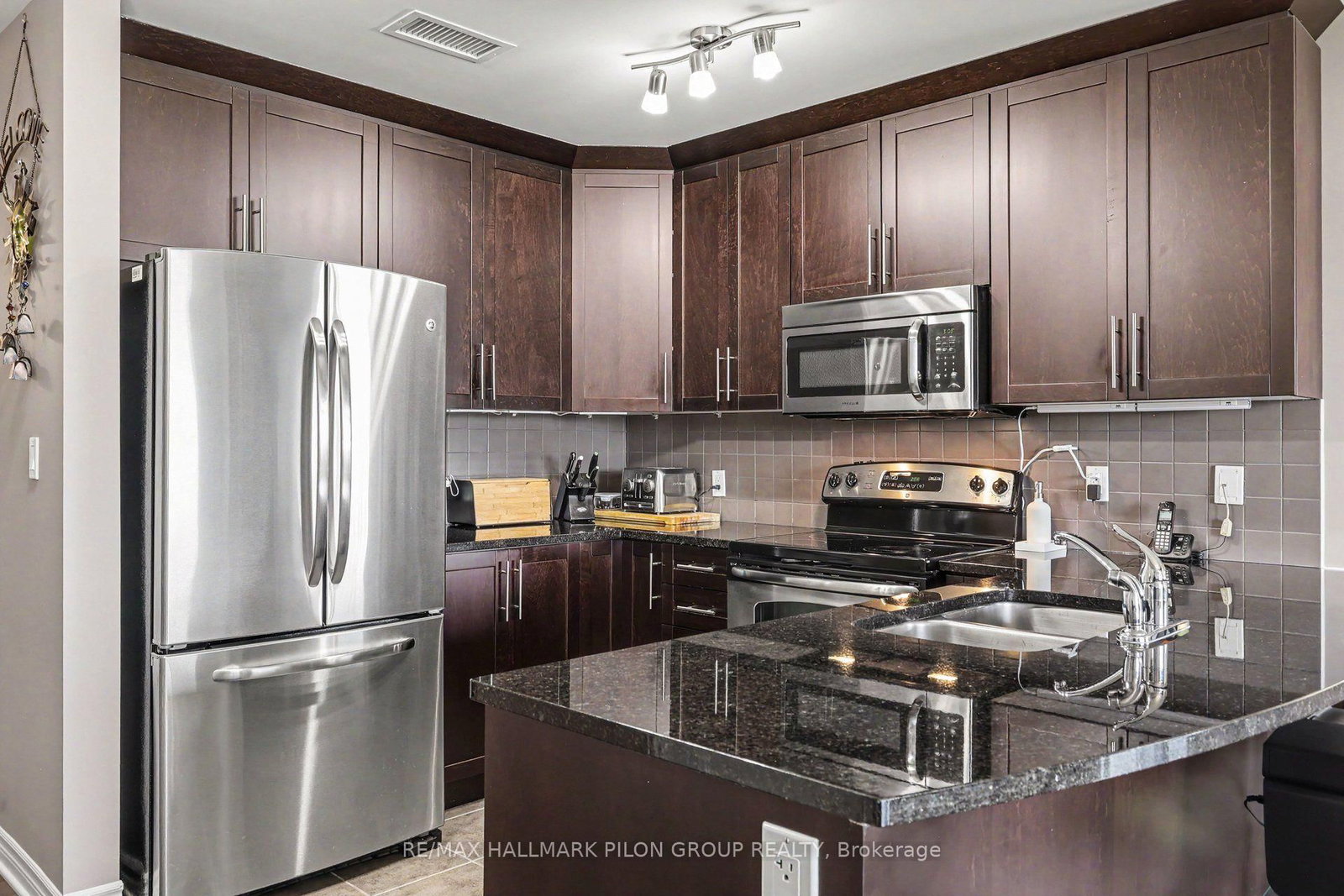 10 Prestige Circle • #7 • Ottawa, ON photo 5