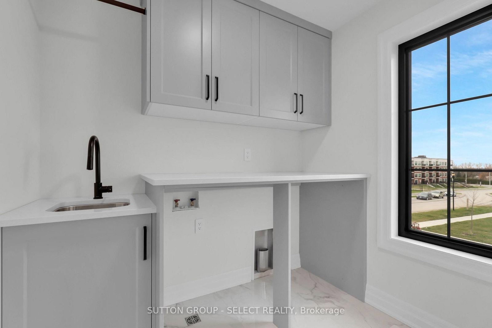 51 Blue Spruce Avenue • Thames Centre, ON photo 27
