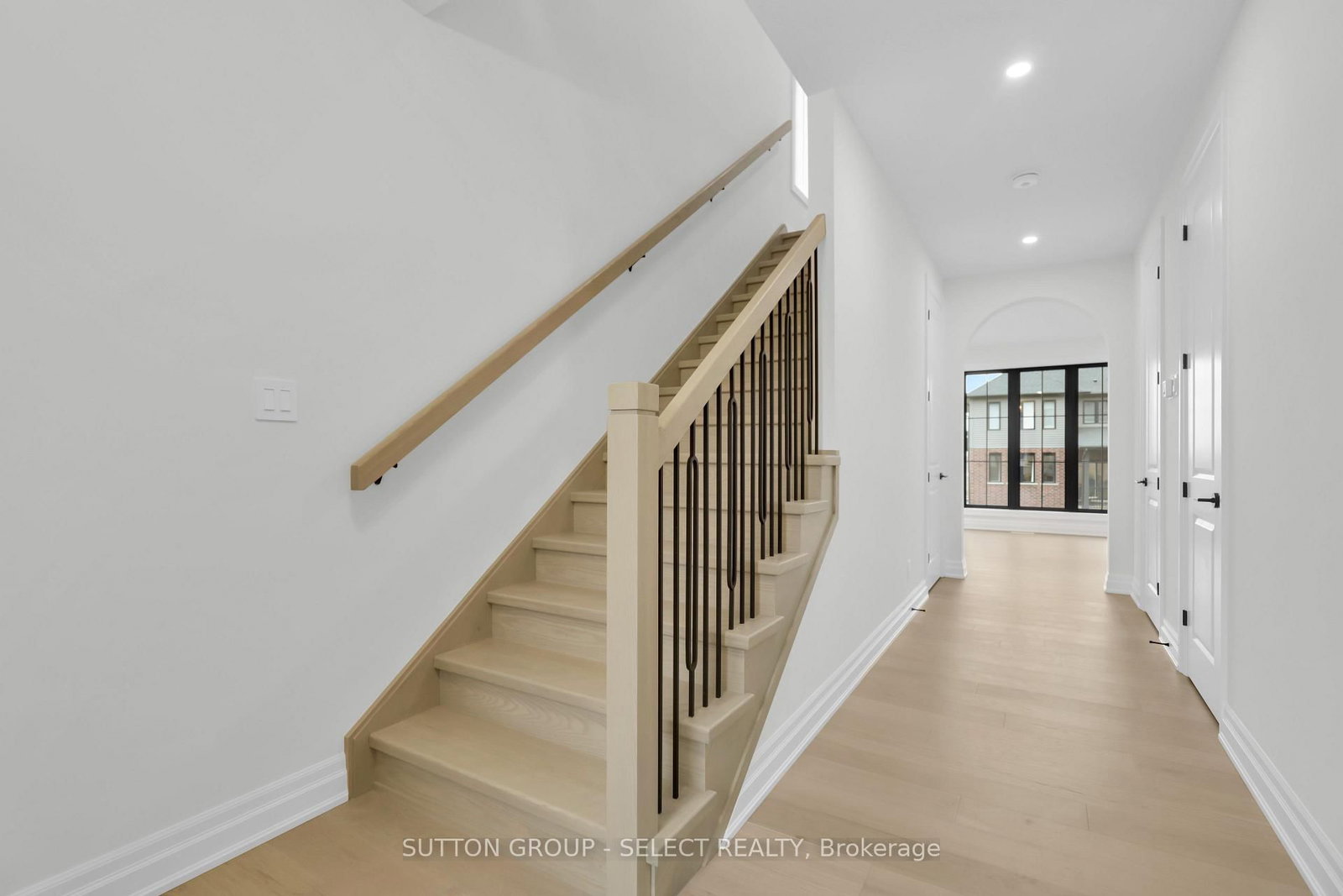 51 Blue Spruce Avenue • Thames Centre, ON photo 6