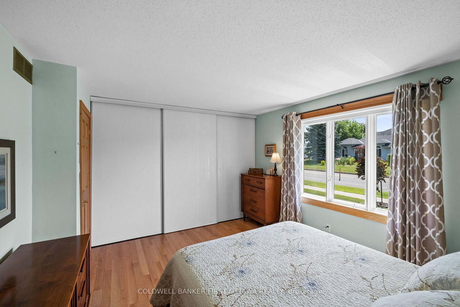 1170 Ambercrest Street • Ottawa, ON photo 20