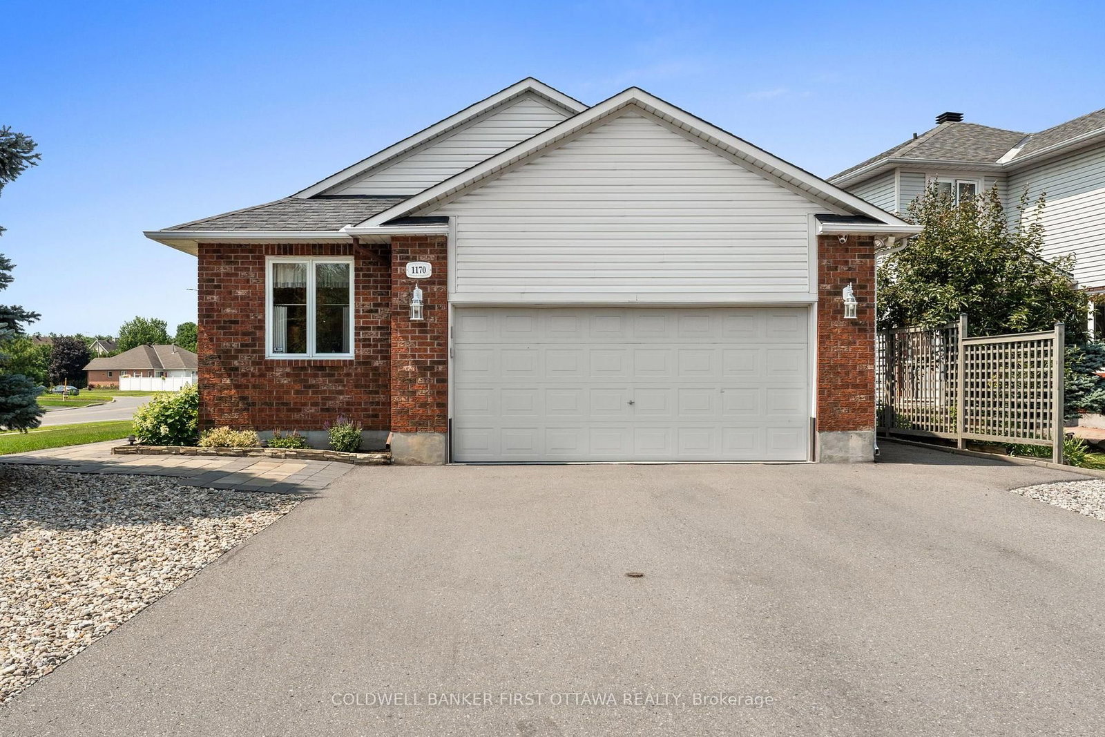 1170 Ambercrest Street • Ottawa, ON photo 5